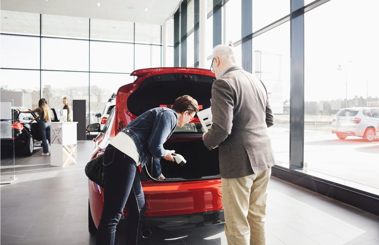 Is it better to get a car loan at a bank or credit union?