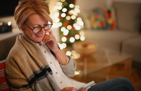 Woman Keeps Her Online Accounts Secure During the Holidays